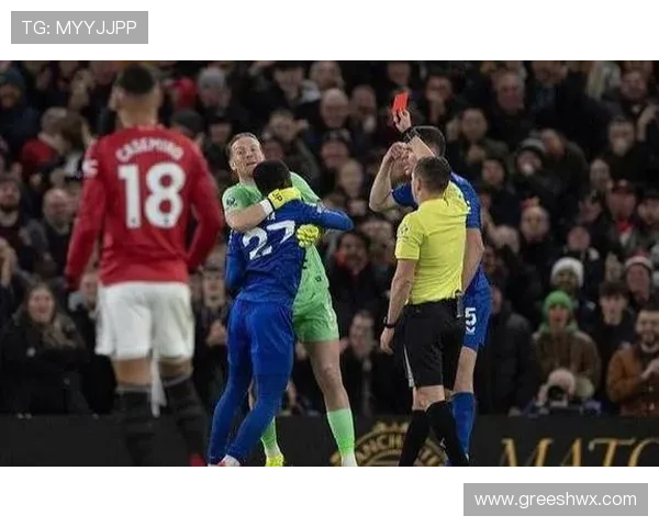 皮克用巨额资金讽刺挑战曼联阵容